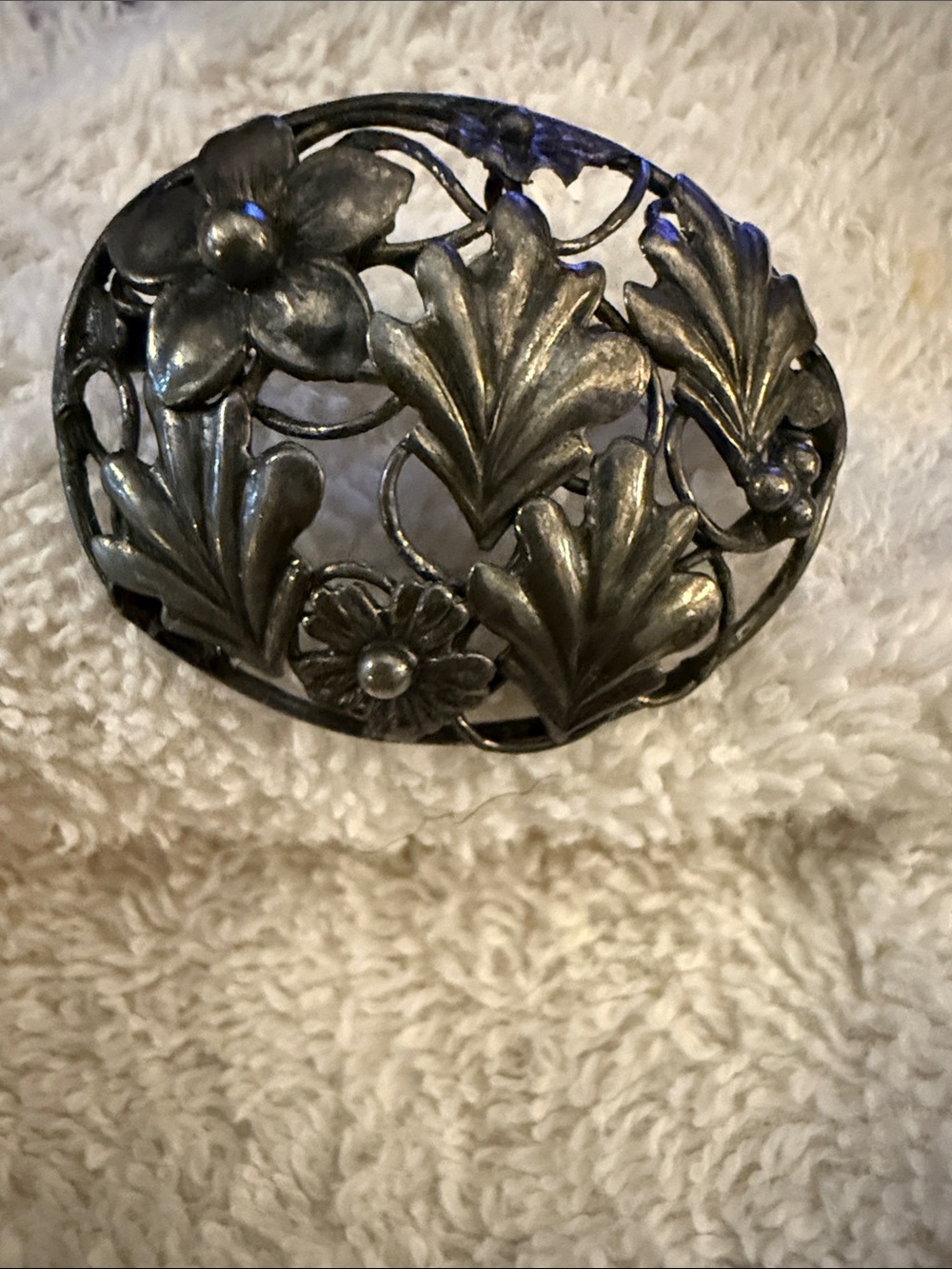 Antique-Style Floral Metal Accent - Black Floral Brooch Decor